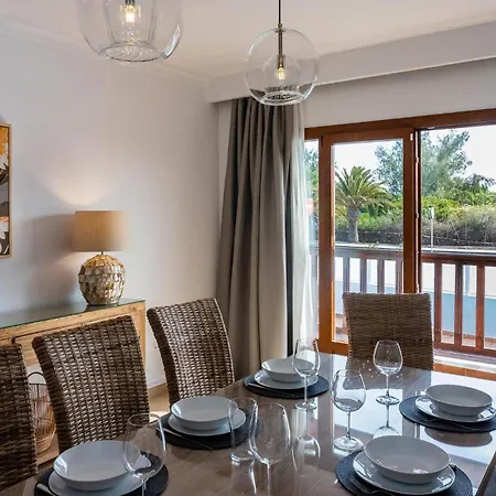 Casa Familia Holiday home *