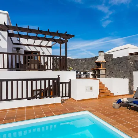 Casa Familia Holiday home *